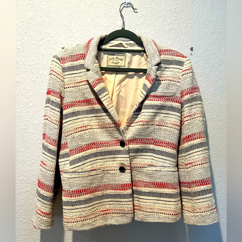 Lucky women’s blazer in size 8.